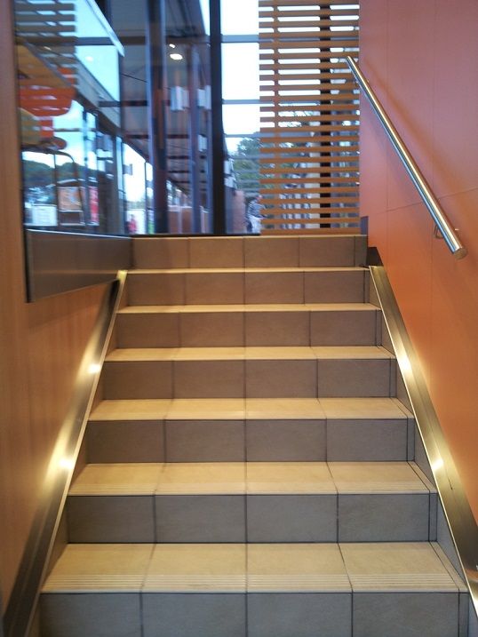 Balaustra in acciaio e vetri